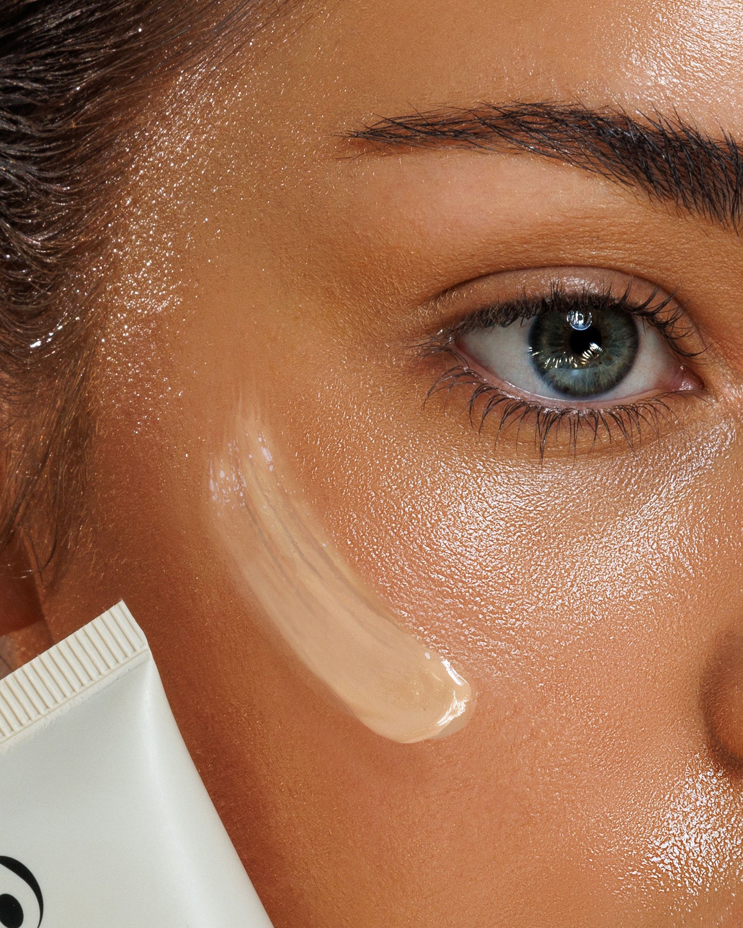 SPF50 Natural Tinted Moisturiser Light